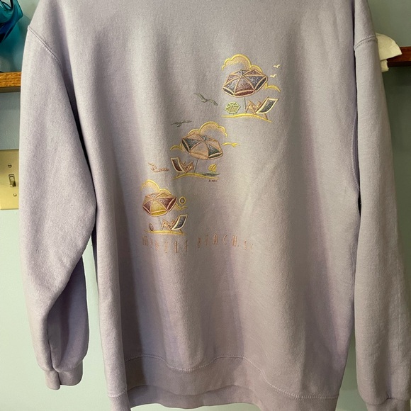 Beautiful Lavender Myrtle Beach Top! . Size L - Picture 2 of 4